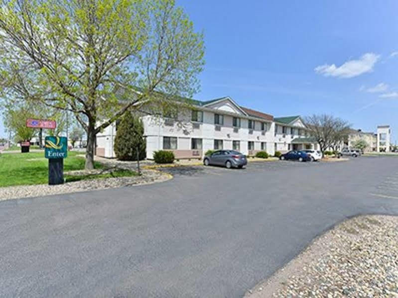 Quality Inn & Suites South Sioux Falls Exterior photo